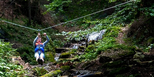 Tiroliana de la 7 Scări FOTO emunte