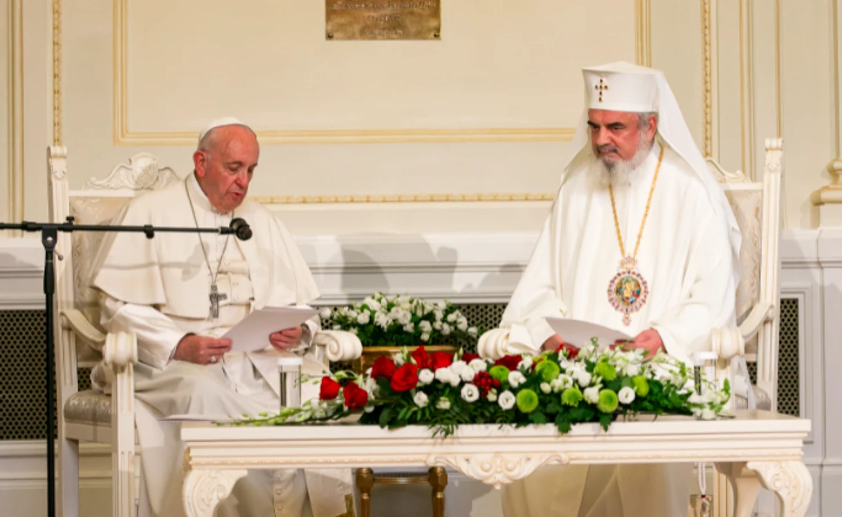 Papa Francisc şi Patriarhul Daniel Sursa Basilica.ro - Foto credit Mircea Florescu