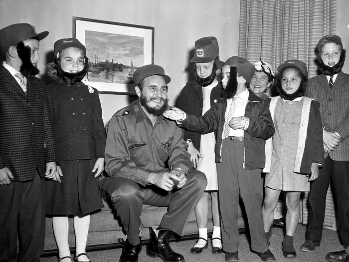 Castro şi elevii şcolii din Queens