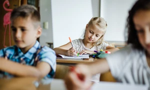 Copii la școală  Foto Freepik com jpg