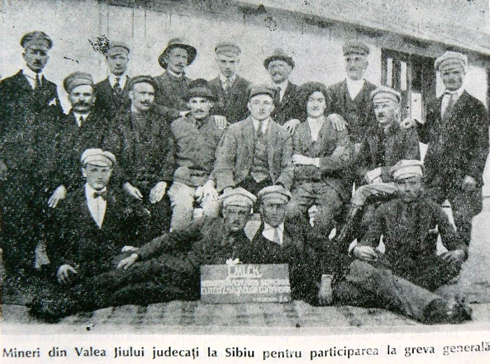 Mineri din Valea Jiului prezenți la grevă FOTO Independentul.com