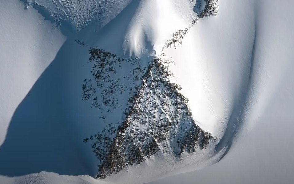 Piramidă descoperită sub gheața din Antarctica. Internetul a explodat: „Illuminati”. Ce este de fapt VIDEO