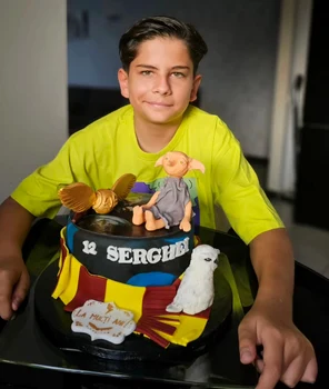 Adina Halas își ține promisiunea față de fiul ei! Îl duce la Veneția!