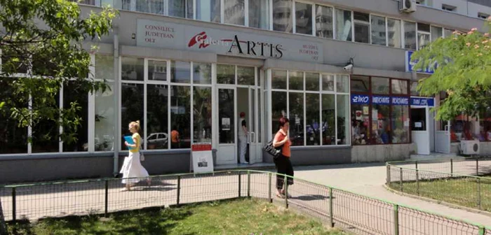 Galeria ”Artis” din Slatina   (FOTO: Mugurel Manea)