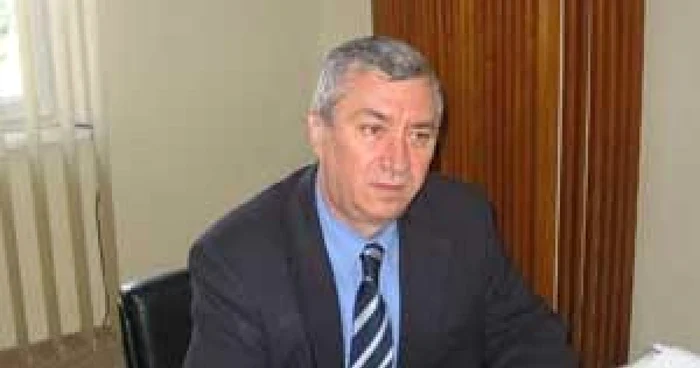 Craiova: Autorităţile vor să înlocuiască programul “Cornul şi laptele”
