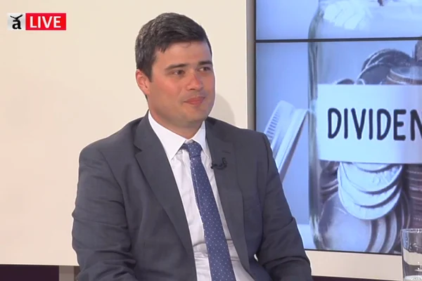 Cât de rentabil ți-ar putea administra banca activele personale