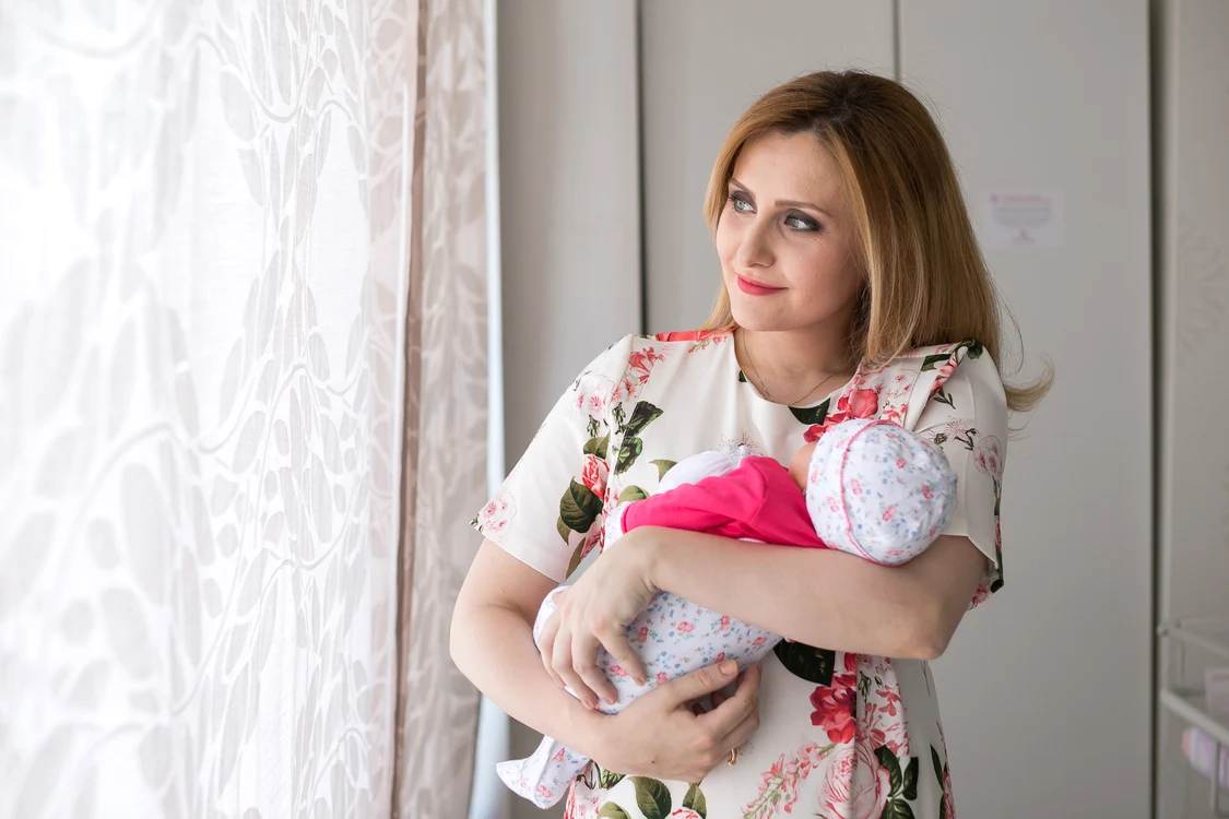 
    Alina Sorescu și fiica ei, Ana Raisafoto: arhivă personală  