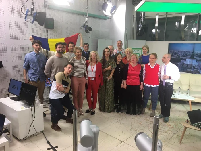 8 canal 33 6 jpg jpeg