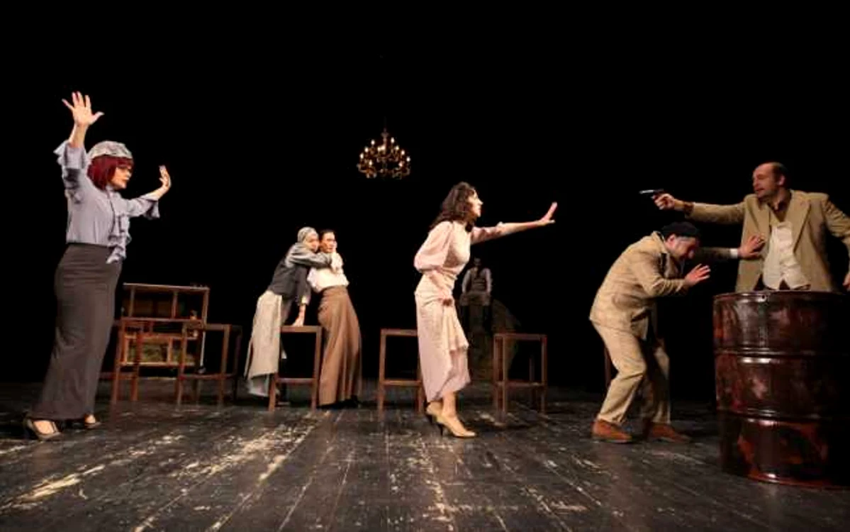 Băcăuanii sunt aşteptaţi la Teatrul Bacovia