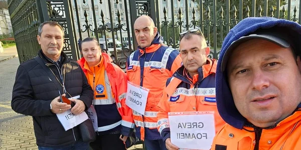 Liderii de sindicat din serviciile de ambulanță aflați in greva foamei   Foto Facebook BNS jpeg