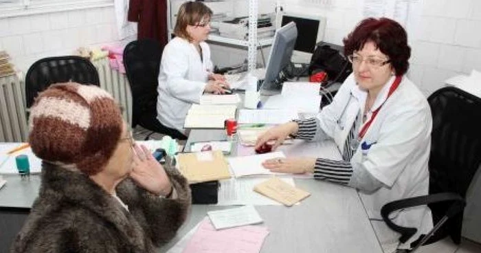 Doctorii dau vina pe ministrul Sănătăţii pentru debandada din sistem