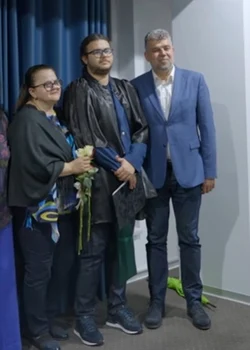 Marcel Ciolacu împreuna cu familia sa Foto: Captură video Instagram jpg