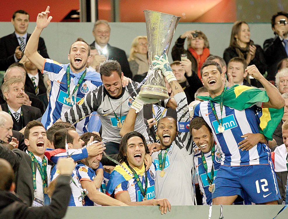 2011. La FC Porto  a cucerit  primul trofeu  continental 