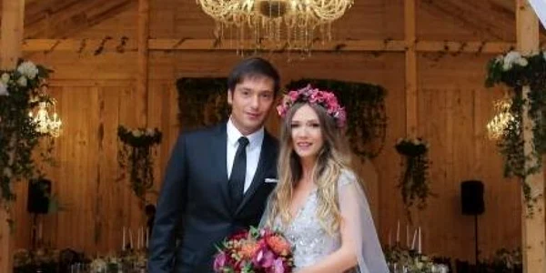 Adela Popescu şi Radu Vâlcan la nuntă Sursă foto Facebook