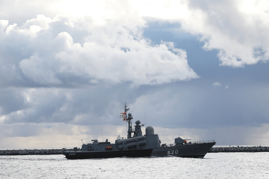Numărul navelor ruse în Marea Mediterană, mai mare ca niciodată. „Există riscul unui posibil incident”