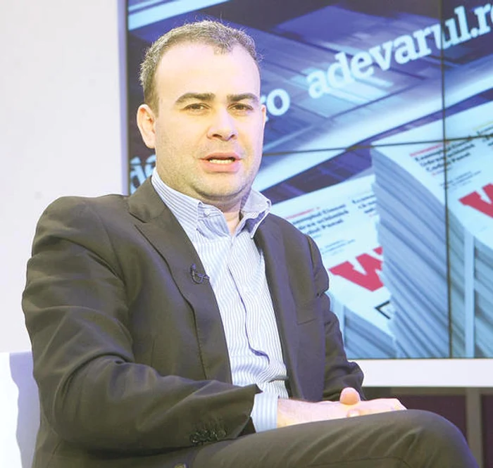 
    Darius Vâlcov a fost plasat în arest la domiciliu într-un dosar în care este acuzat de fapte de corupţiefoto: adevarul.ro  