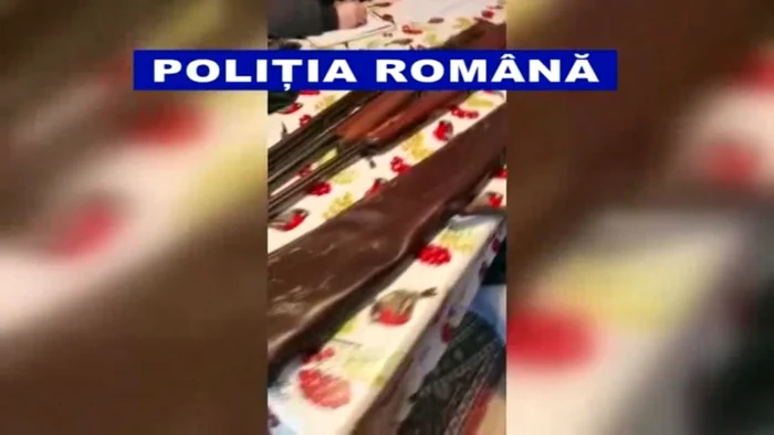 Una dintre cele trei puşti figura ca furată din Italia