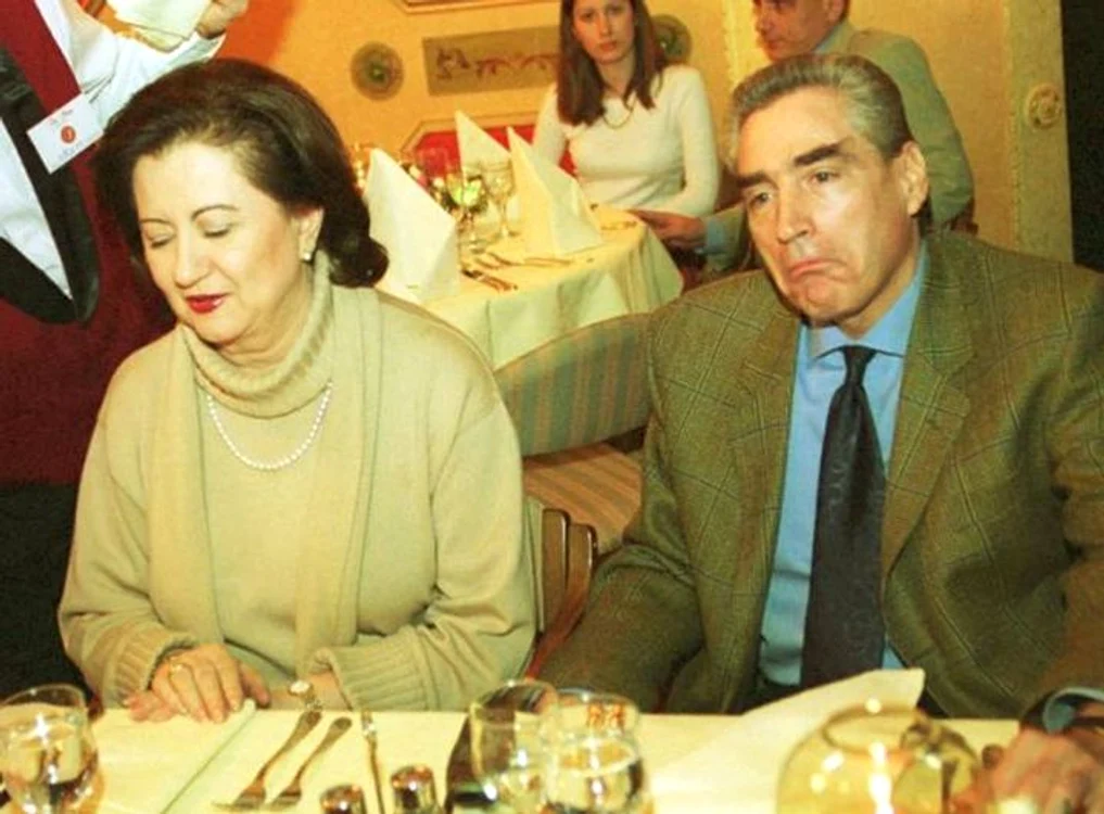 Pe vremea când era căsătorit cu Mioara Roman, Petre Romannu ieșea din costum 