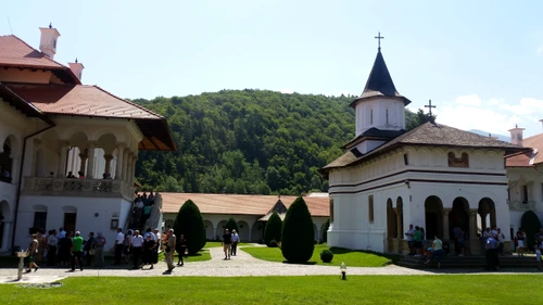 manastirea brancoveanu sambata de sus 4 jpg jpeg