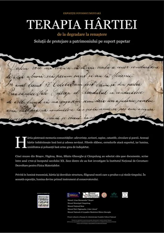 Expoziția fotodocumentară „Terapia hârtiei”, la Sfântu Gheorghe, Județul Covasna