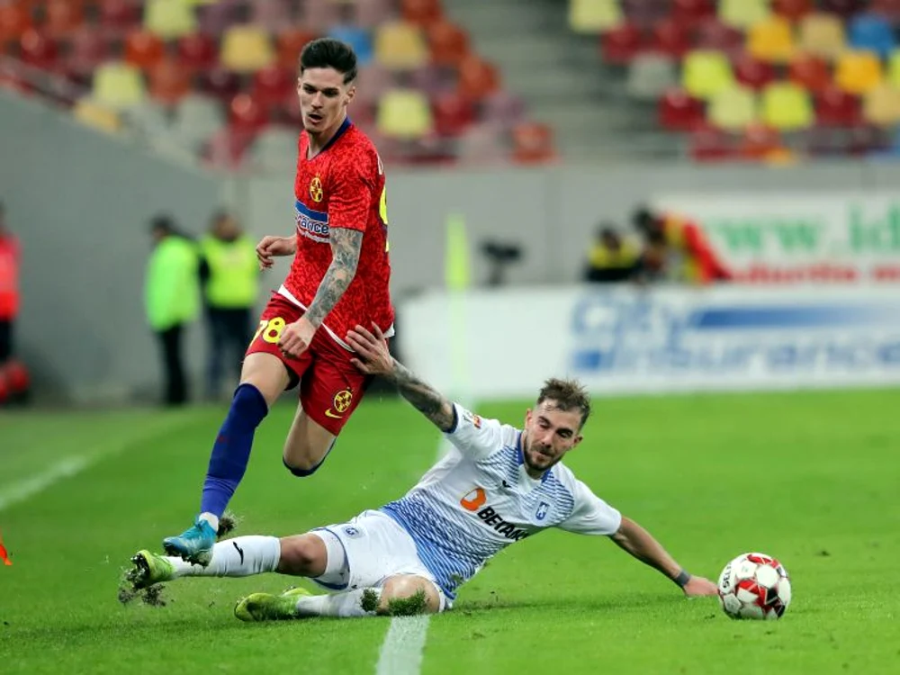 Dennis Man a fost transferat la FCSB de la UTA în 2016, în schimbul sumei de 500.000 de euroFOTO: Sportpictures.eu