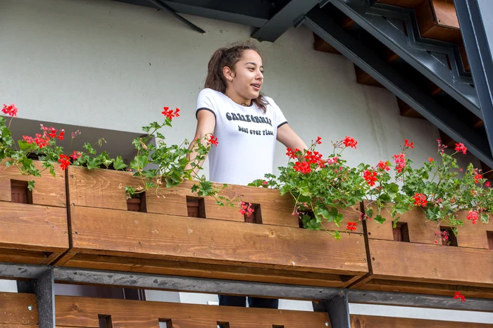 Roberta a plâns de fericire când și-a văzut idolii ținând un show special pentru ea