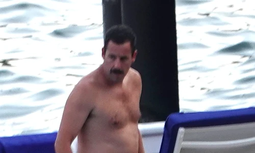 *EXCLUSIVE* ** STRICTLY NOT AVAILABLE FOR ONLINE SUBSCRIPTION DEALS ** Adam Sandler on Lake Como jpeg