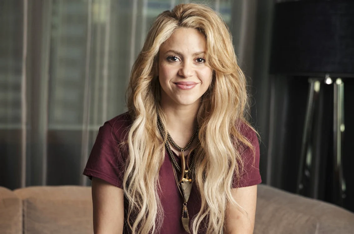 
    Shakira arăta diferit la începutul carierei salefoto: arhivă  
