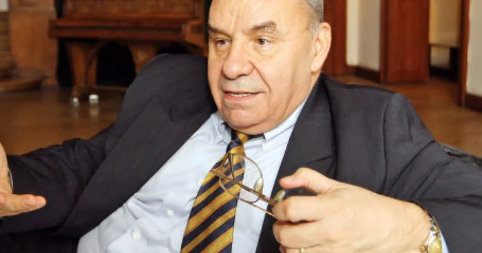 Profesorul Marga acuză faptul că titlul de „doctor în ştiinţe“ se obţine cu prea multă uşurinţă