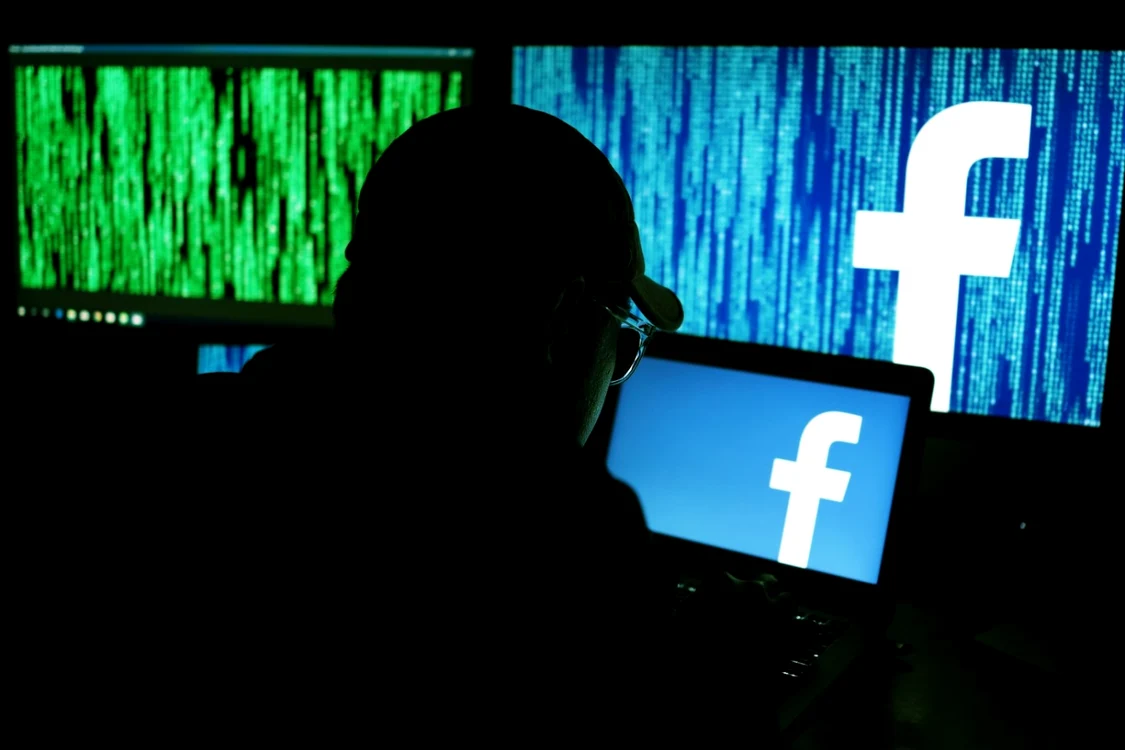 Hackerii chinezi sparg conturi de pe rețelele de socializare