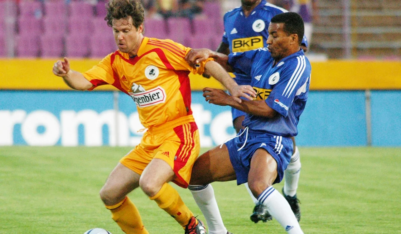 Florin Răducioiu s-a retras în anul 2004 