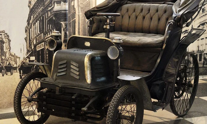 Cine a fost proprietarul primului automobil înmatriculat în București?  jpeg