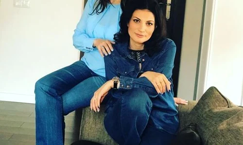 Ioana Ginghină, alături de sora ei, Elena jpeg
