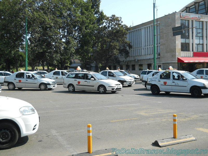 A furat taxiul cu care venise la Brașov. Ce au constatat polițiștii când l-au oprit