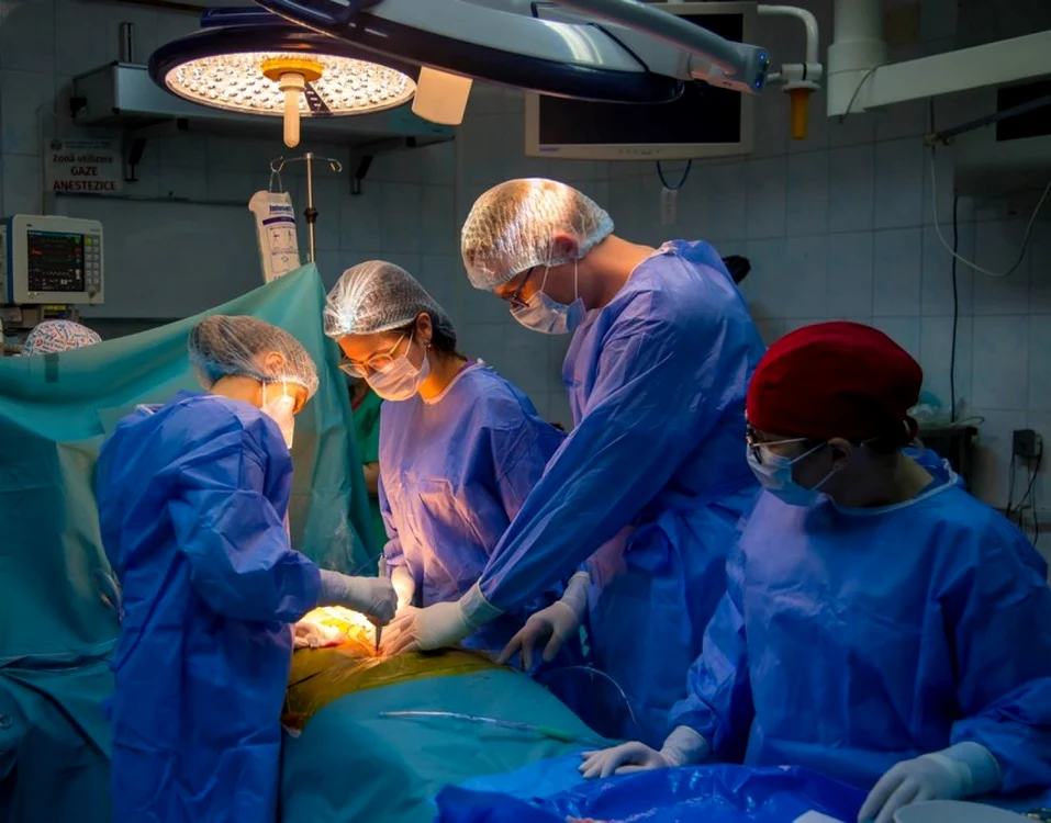 Medicii au reușit să îi salveze piciorul pacientului FOTO arhivă Adevărul