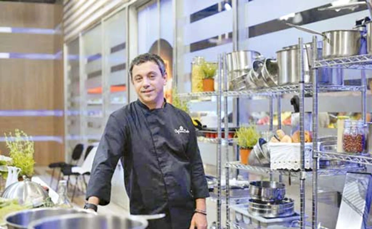 Sorin Bontea a lansat o linie de oale din fontă