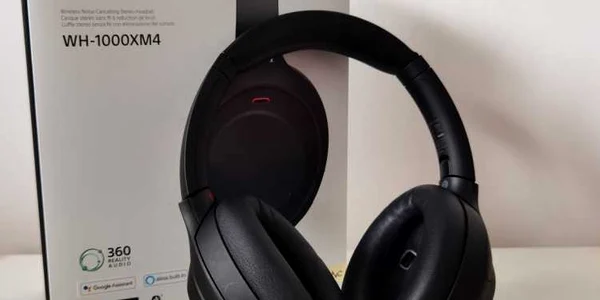 Sony WH-1000 XM4