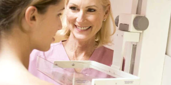 Mamografiile se recomandă, în general, femeilor după 40 de ani