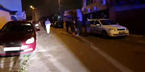 Mai multe autoturisme avariate de un şofer care a fugit de la locul accidentului 