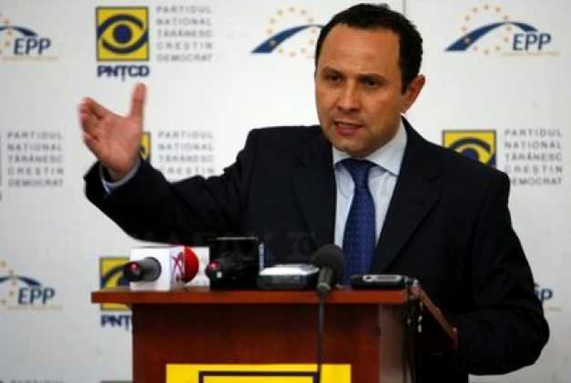 Aurelian Pavelescu, liderul PNŢCD, a stârnit controverse prin declaraţiile făcute despre incendiul în Clubul Colectiv