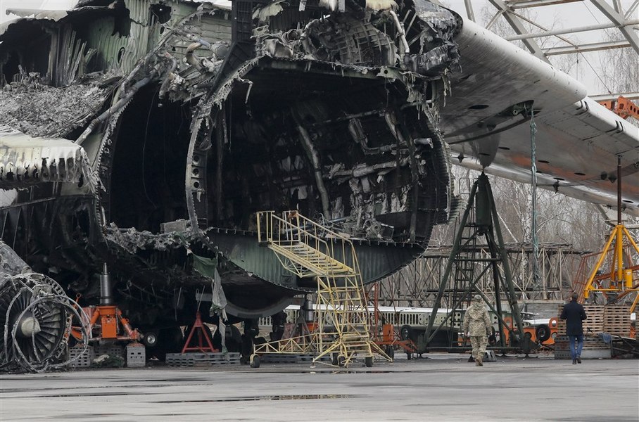 Au fost găsiți cei responsabili pentru distrugerea An-225 „Mriya”: aceștia riscă 15 ani de închisoare