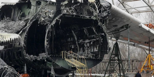 Antonov lucrează la reconstrucția avionului gigantic Mryia FOTO EPA-EFE