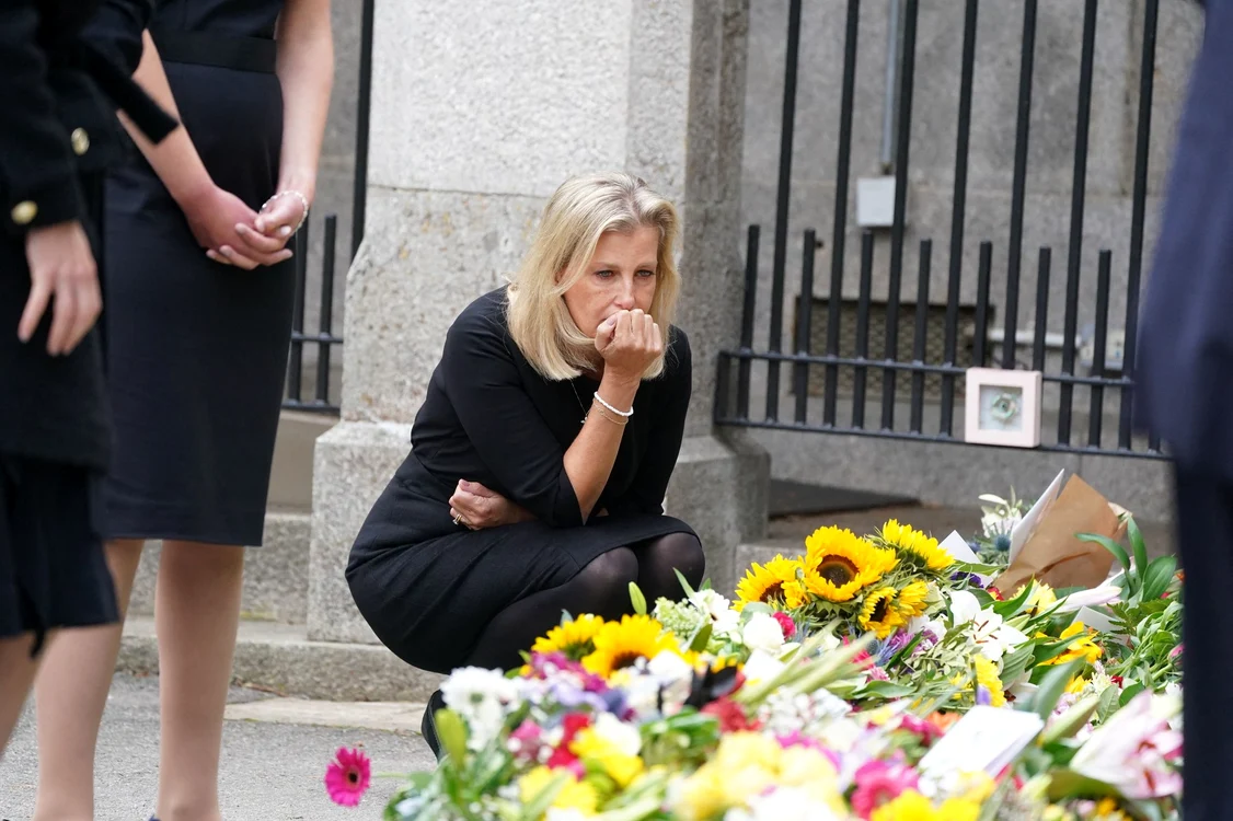 Nora reginei o considera pe Elisabeta a II-a o mamă