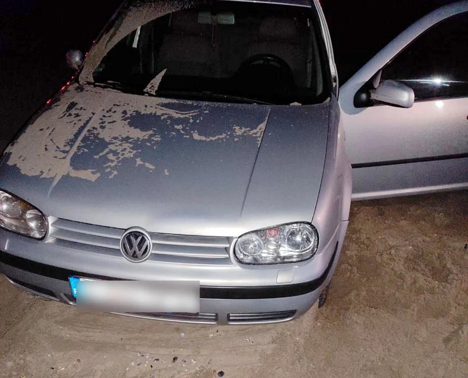 Maşina împotmolită nisip plaja Dacica Constanţa Sursa Facebook Primăria Constanţa