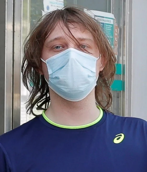 Hackerul care a spart conturile lui Elon Musk, Jeff Bezos și Barack Obama, obligat să plătească o sumă colosală în Bitcoini