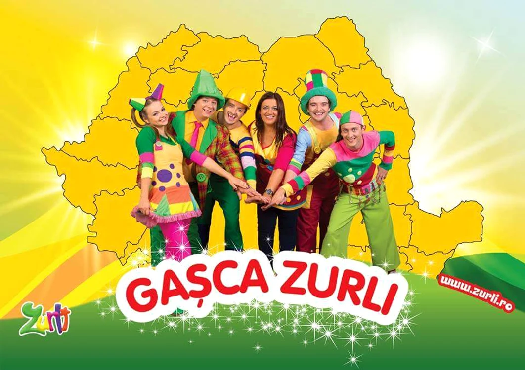 Noul spectacol cu care trupa colindă toată țara se numeşte "Întâmplări din lumea poveștilor" Foto: Arhivă personală