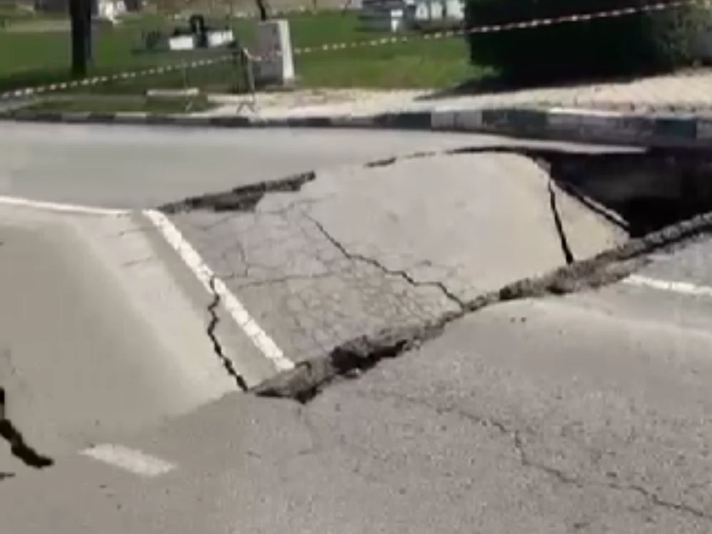 Drum surpat în Techirghiol. Autoritățile au interzis accesul în zonă. Primar: Podul are peste 70 de ani