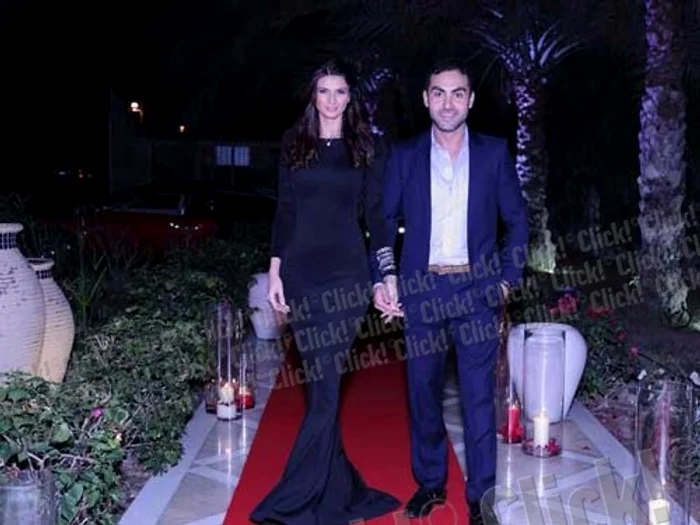 Ramona Gabor este mândră de diamantul pe care l-a primit de la iubitul iordanian Ahmad Daham (Foto: Arhiva Personală)