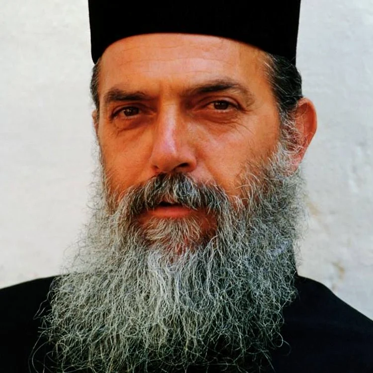 Părintele Vlad Andrei Cruciatu a criticat reacțiile mai multor reprezentanți ai Bisericii în fața tragediei din clubul Colectiv