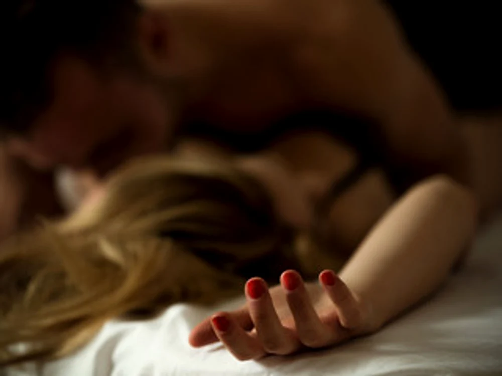 
    Dacă reuşeşti să îndepărtezi câteva gânduri ciudate legate de sexul oral, vei reuşi să te simţi în largul tău chiar şi la prima partidăfoto: 123RF  